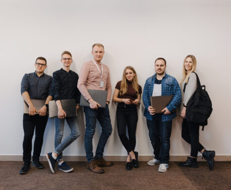 IT services outsourcing — how to make it work? Customers and software house expectations