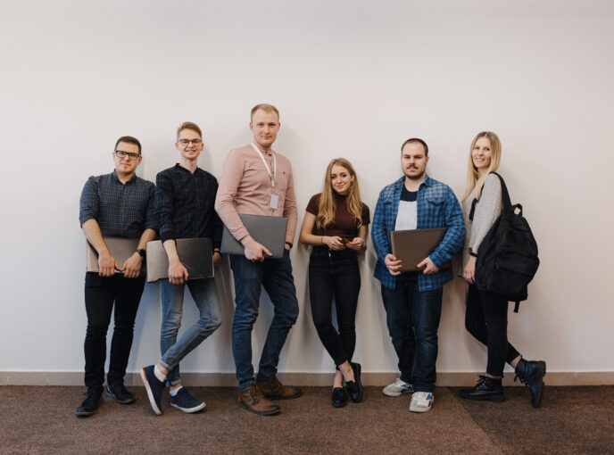 IT services outsourcing — how to make it work? Customers and software house expectations